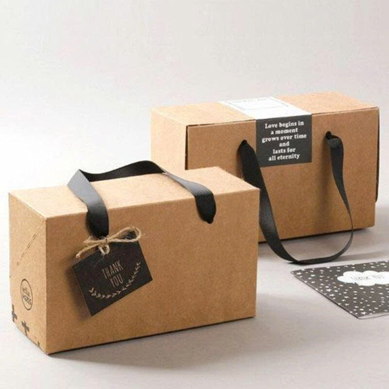 Hộp carton có quai xách
